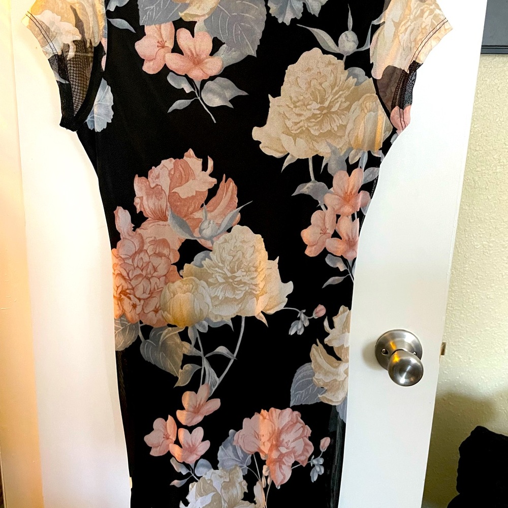 Fashion Nova / make you fall in love dress